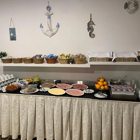 Annamare Hotel 3*