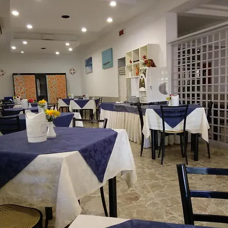 Annamare Hotell Rimini