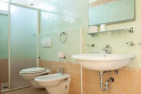 Отель Annamare 3*